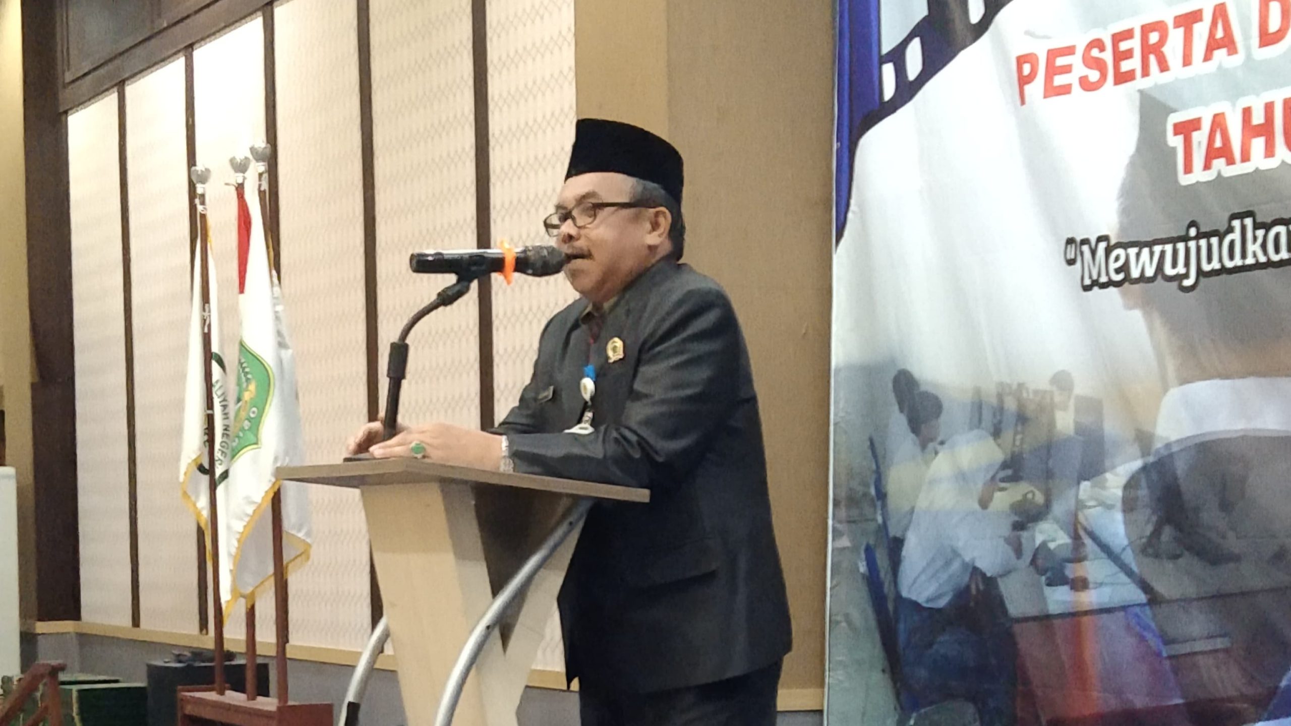 Drs. H. Masdar Nawawi M.M, Kepala Kantor Kementerian Agama (Kemenag) Kabupaten Belitung, Hadiri Acara Pengantar Studi & Wisuda Tahfidzul Qur’an Juz 30
