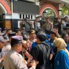 Tuntut Pemkab Serius Tangani Korban Bencana Longsor, Aksi Unras Mahasiswa Di Kantor Bupati Purwakarta Ricuh