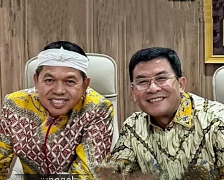 Resmi Ikut Pilgub Jabar 2024, Pasangan Dedi Mulyadi dan Erwan Setiawan Daftar di KPU Jabar Hari Ini!