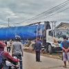Akibat Armada Besar Perusahaan, Empat Bangunan di Muara Bakti Rusak, Warga Sempat Hadang Truk!
