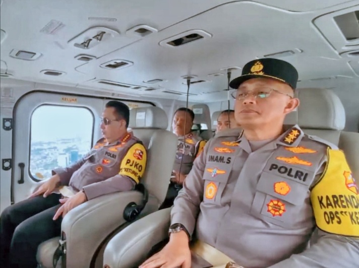 Kapolri Terbang Langsung Pantau Arus Mudik Lebaran 2025 via Helikopter di Tol Jakarta-Cikampek