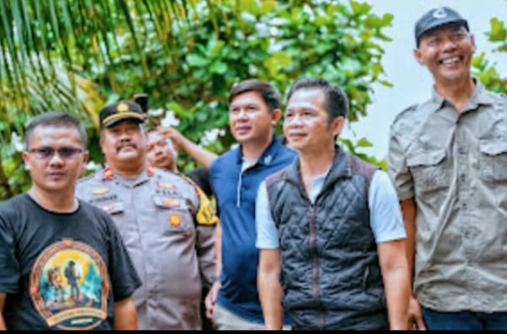 Monitoring Sejumlah Tempat Wisata, Om Zein Janji Perbaiki Jalan Rusak Menuju Objek Wisata