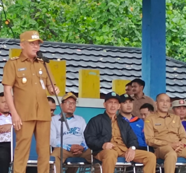Pemkab Belitung Luncurkan Program “Jumat Bersih” di Pantai Tanjungpendam