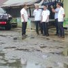 Wakil Bupati Belitung Tinjau Kerusakan Jalan dan Saluran Air di Kawasan Pasar Hatta