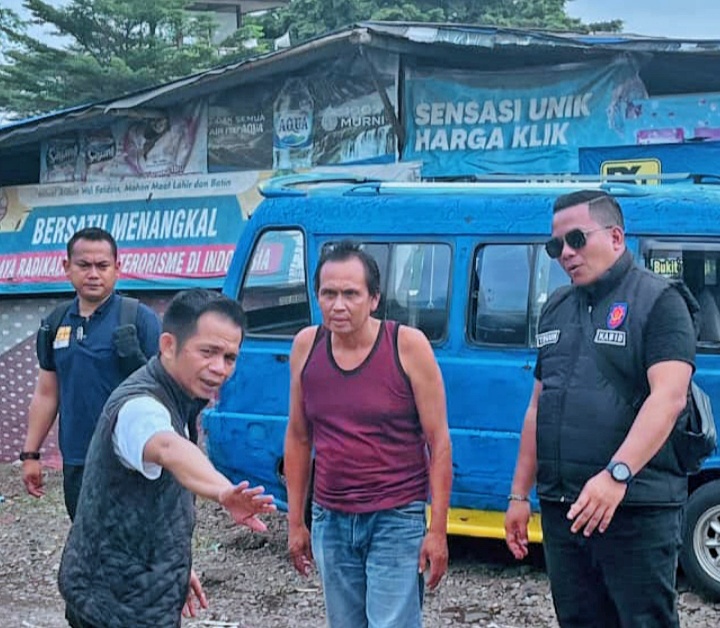 Pemkab Purwakarta Tertibkan Bangunan Liar di Sekitar GT Cikopo, Pedagang Direlokasi ke Lokasi Resmi