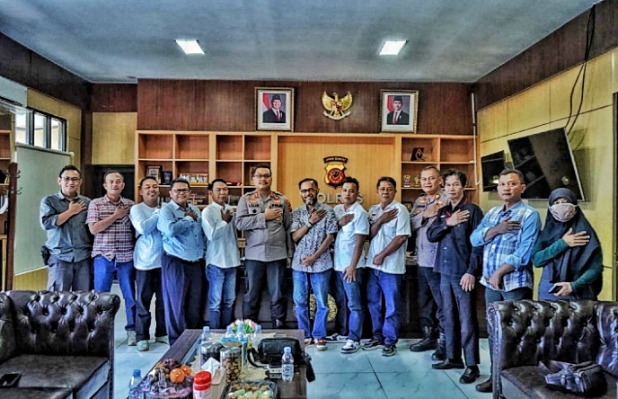 Perkuat Sinergi, PWI Purwakarta Jalin Silaturahmi dengan Polres
