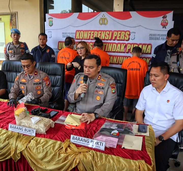 Polisi Gerebek Jaringan Marketing Judi Online di Pelabuhan, Tiga Orang Diamankan