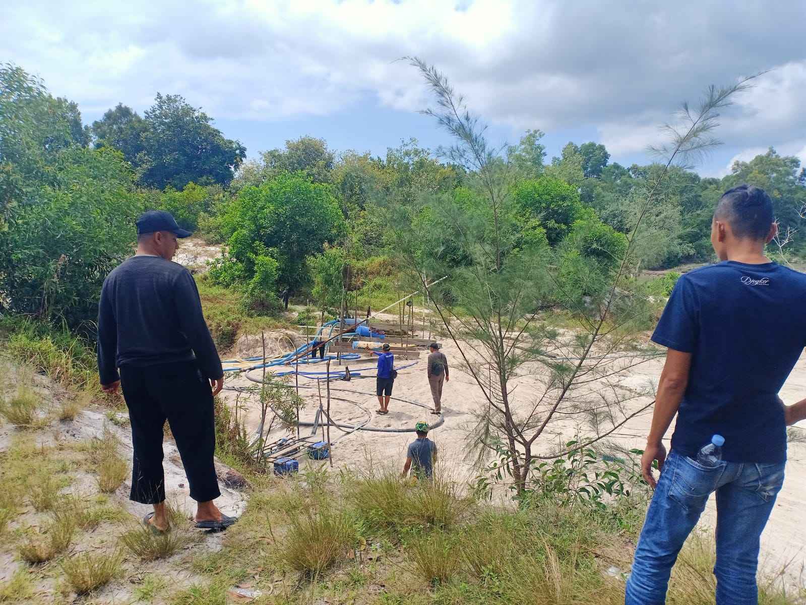 Sat Polairud Polres Belitung Lakukan Peninjauan Aktivitas Tambang Ilegal di Sungai Mampadin