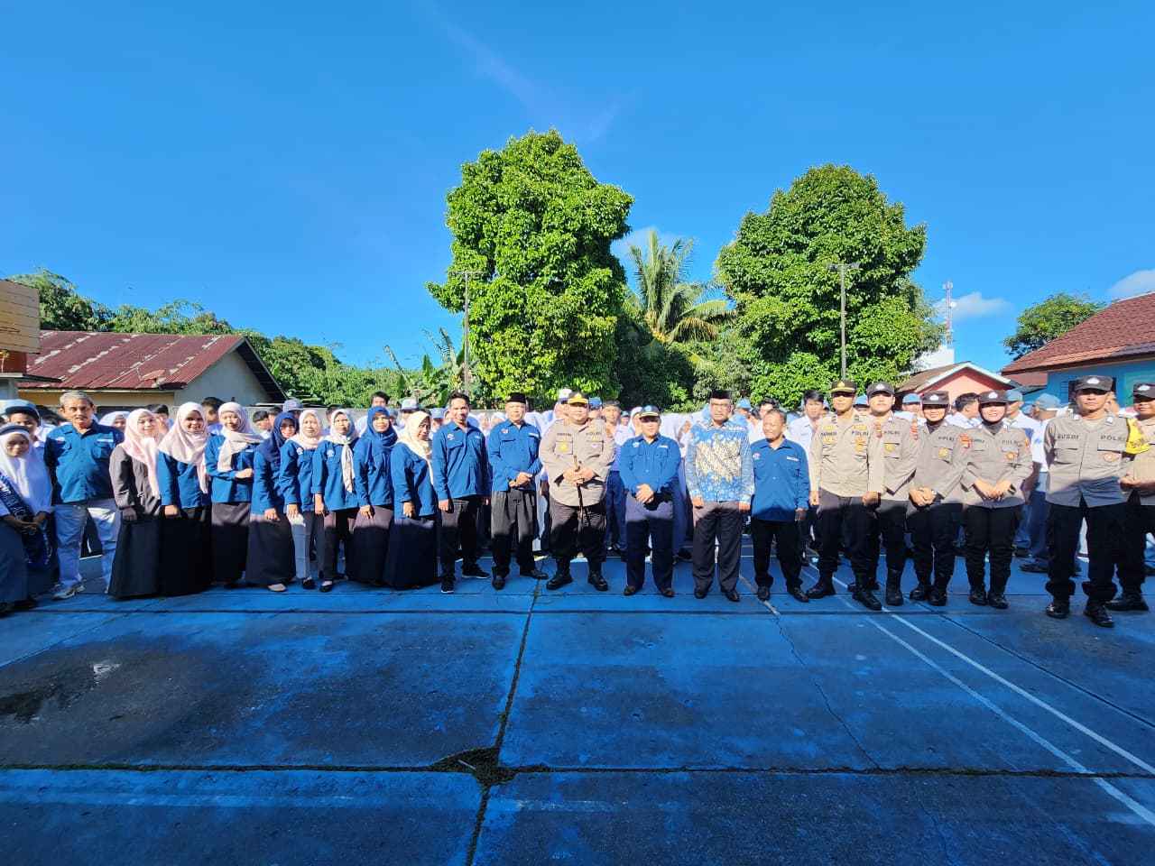 Kapolres Belitung Pimpin Upacara Bendera Di SMK Yaperbel: Ajak Siswa Jauhi Geng Motor dan Narkoba