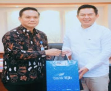 Sekda Purwakarta Apresiasi Peringatan Hari Pelanggan Nasional di Bank BJB