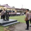 Kapolres Belitung Pimpin Apel Pagi dan Berikan Penghargaan kepada Personel Berprestasi