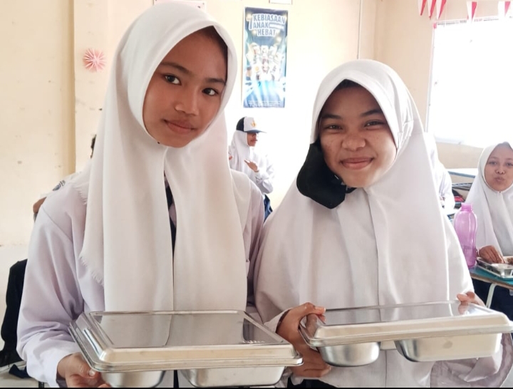 ‎Program Makan Gizi Gratis Ubah Kehidupan Santri Ponpes Attamadun Sekupang