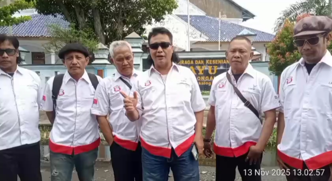 Peesatuan Artis Musik Dangdut Indonesia