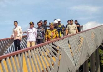 Agustiar Sabran Tinjau Progres Pembangunan RTH di Bundaran Besar Palangka Raya