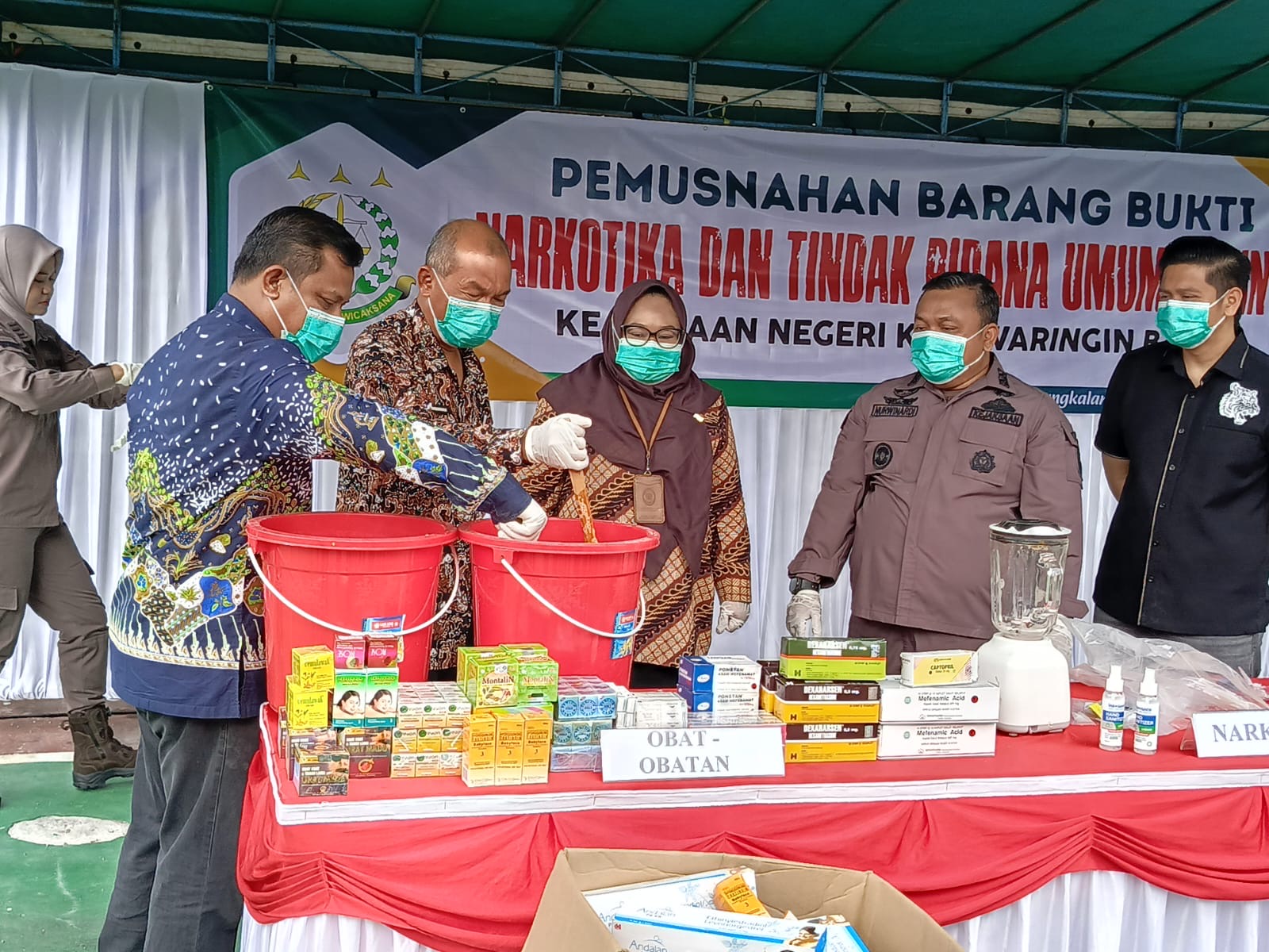 Kejari Kobar Musnahkan 267 Barang Bukti dari 70 Perkara Pidum