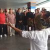 HUT ke-25 PSMTI: 150 Wisatawan Singapura Disambut dengan Tradisi Melayu