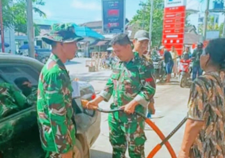 Prajurit TNI Bantu Operasikan SPBU di Sibolga dan Tapanuli Tengah