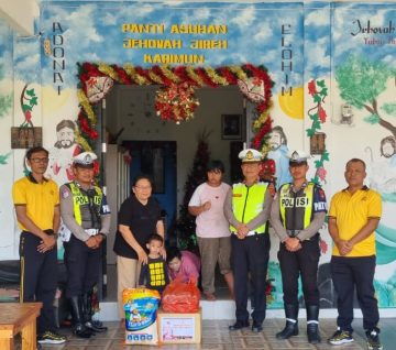 Polres Karimun Salurkan Bantuan Sosial Sambut Natal 2025