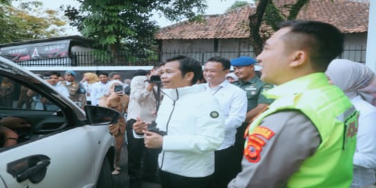 Bayar Pajak Kendaraan Lebih Cepat, Samsat Drive Thru Istimewa Purwakarta Sudah Buka
