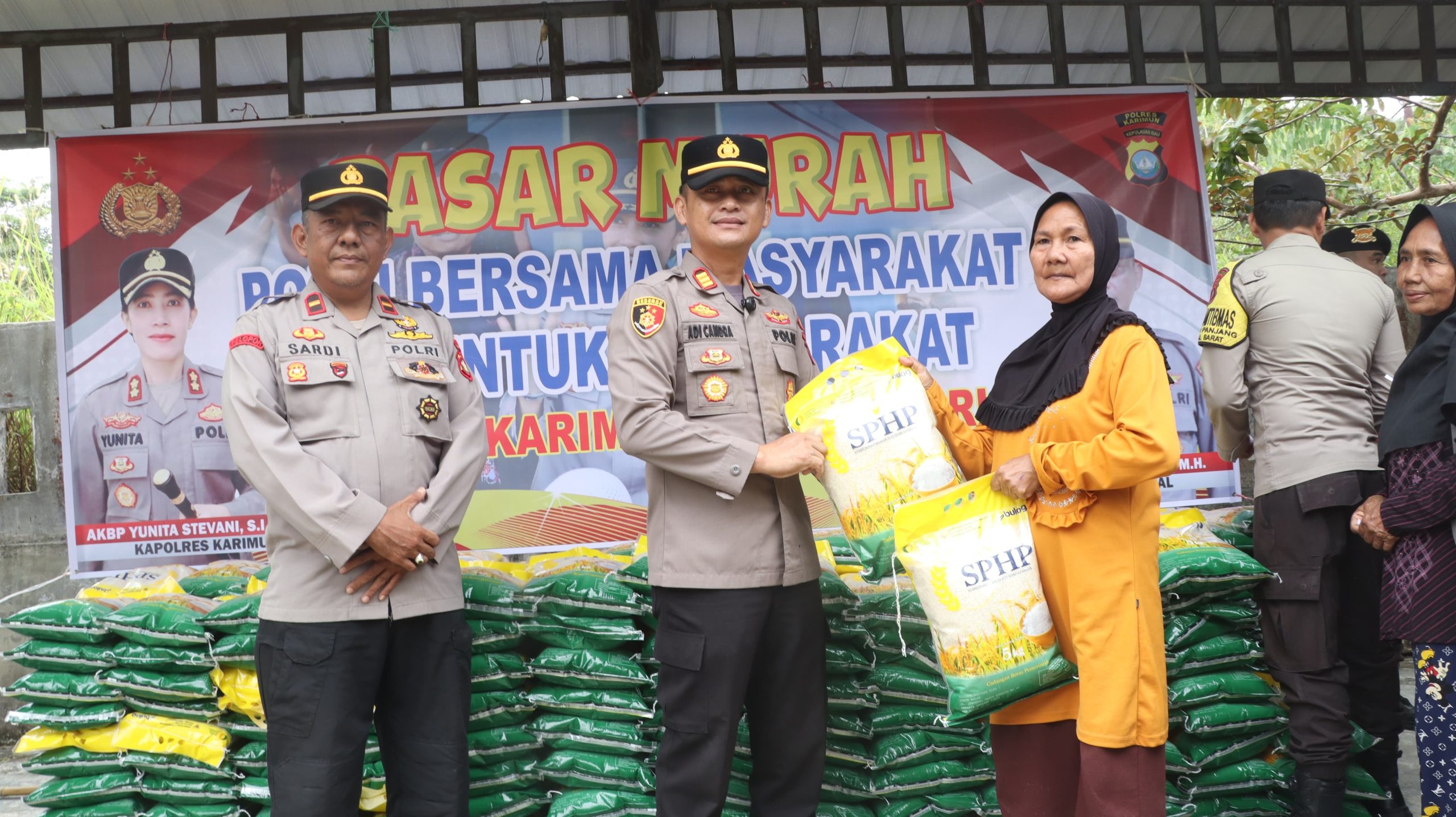 Beras SPHP Rp50 Ribu, Polsek Meral Gelar Pasar Murah di Tujuh Titik