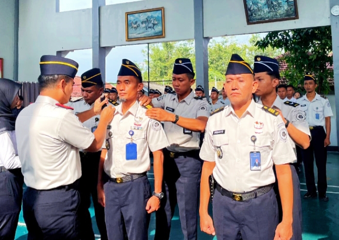 Perkuat Integritas Pegawai, Lapas Batang Gelar Kenaikan Pangkat dan Penandatanganan Pakta Integritas