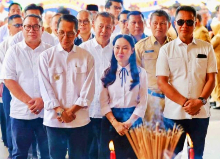 DPRD Batam Sampaikan Duka Lembaga atas Wafatnya Abang Wakil Wali Kota