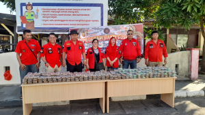 Pemuda Batak Bersatu Karimun Bagikan 500 Paket Takjil Gratis