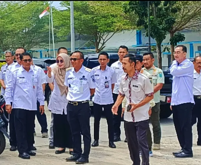 Sidak Bupati Belitung ke Sejumlah OPD: Disiplin Pegawai Terjaga, Pelayanan dan Fasilitas Jadi Sorotan