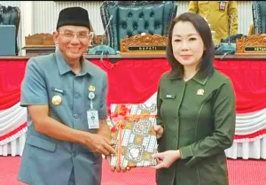 Pendapatan Menyusut, PAD Justru Tembus Rekor: Catatan Kritis LKPJ Bupati Belitung 2025
