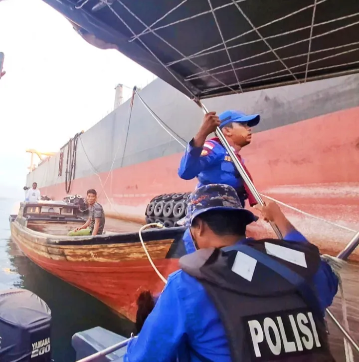 Nelayan Karimun Hanyut hingga Perairan Malaysia, Berhasil Dijemput Tim Gabungan