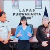 Kunjungi Lapas Purwakarta, Rieke Diah Pitaloka Soroti Overkapasitas dan Faskes Tak Layak