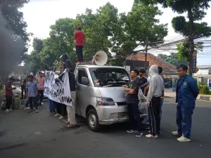KPP Bogor Raya Demo Dishub dan Balai Kota, Sorot Rekomendasi Andalalin Gerai Indomaret di Kapten Muslihat