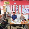 Kapolres Karimun Sambangi Pos Satkamling, Serap Aspirasi Warga hingga Dini Hari