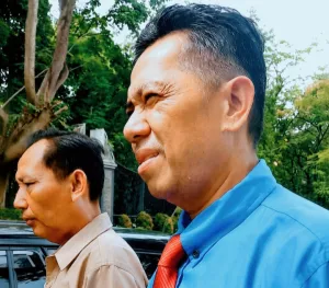 H Alan Suherlan Serahkan Dokumen ke Kejari Purwakarta Terkait Dugaan Gratifikasi Kendaraan Mewah