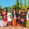 Ratusan Warga Desa Nipa Padati Lapangan SMA untuk Sholat Idul Adha