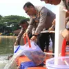 Kapolda Babel Kembali Tebar Ribuan Ikan Dikolam Bhaypark Jelang Lomba Mancing 2026