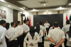 Rio Meliala Tekankan Disiplin dan Pengabdian ASN dalam Apel Pagi Imigrasi Tanjung Balai Karimun