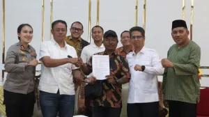 IKABSU dan Warga Teluk Air Berdamai, Bupati dan Kapolres Karimun Fasilitasi Mediasi