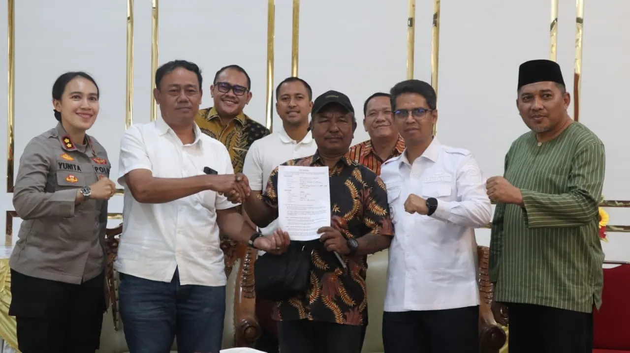 IKABSU dan Warga Teluk Air Berdamai, Bupati dan Kapolres Karimun Fasilitasi Mediasi