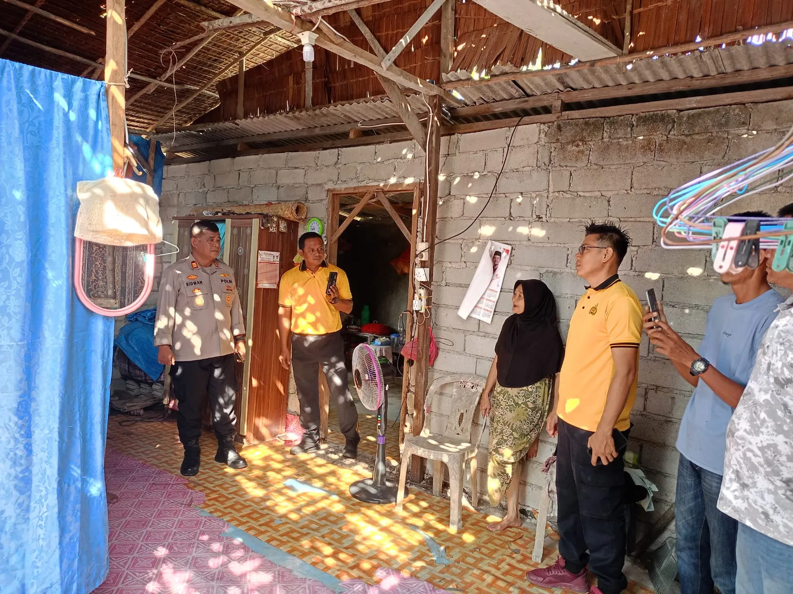 Polsek Kuba Bedah Rumah Warga Lansia Jelang HUT RI ke-81