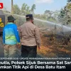 Patroli Karhutla, Polsek Sijuk Bersama Sat Samapta dan Warga Padamkan Titik Api di Desa Batu Itam