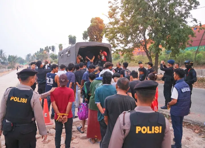 KRYD Polda Kepri Sasar Kampung Madani, 114 Orang Diamankan untuk Pemeriksaan Narkotika
