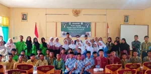CEO Lingga Berbagi Kasih di Tengah Seminar Maulid, Salurkan 16 Paket Sembako