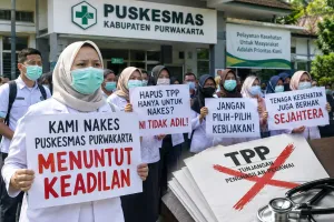 Merasa Diperlakukan Tidak Adil, Ratusan Nakes Puskesmas di Purwakarta Keluhkan Penghapusan TPP.